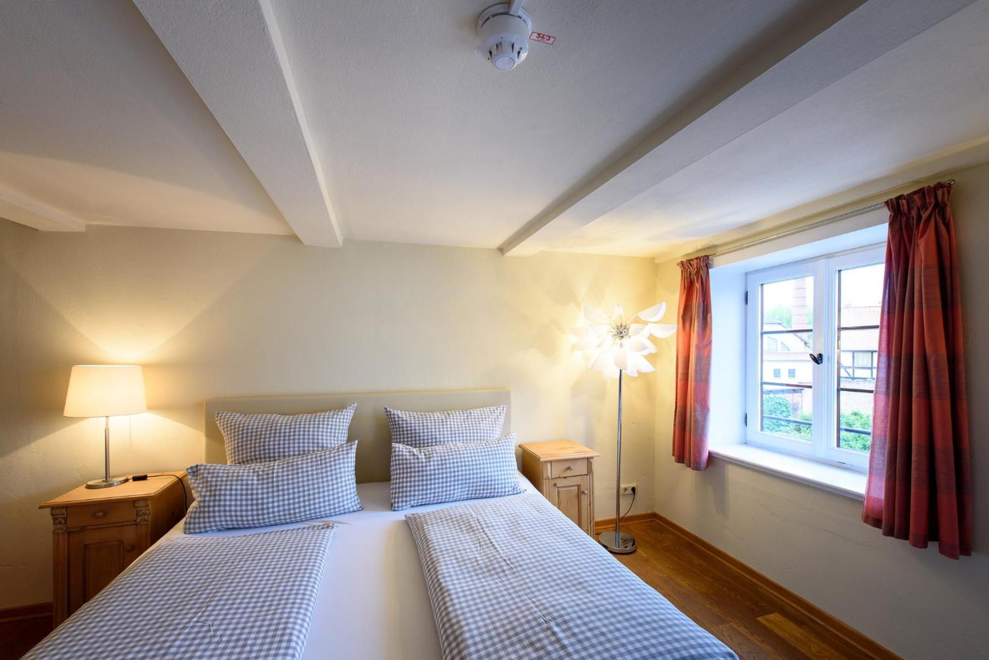 קדלינבורג Hotel Pension St Nikolai מראה חיצוני תמונה
