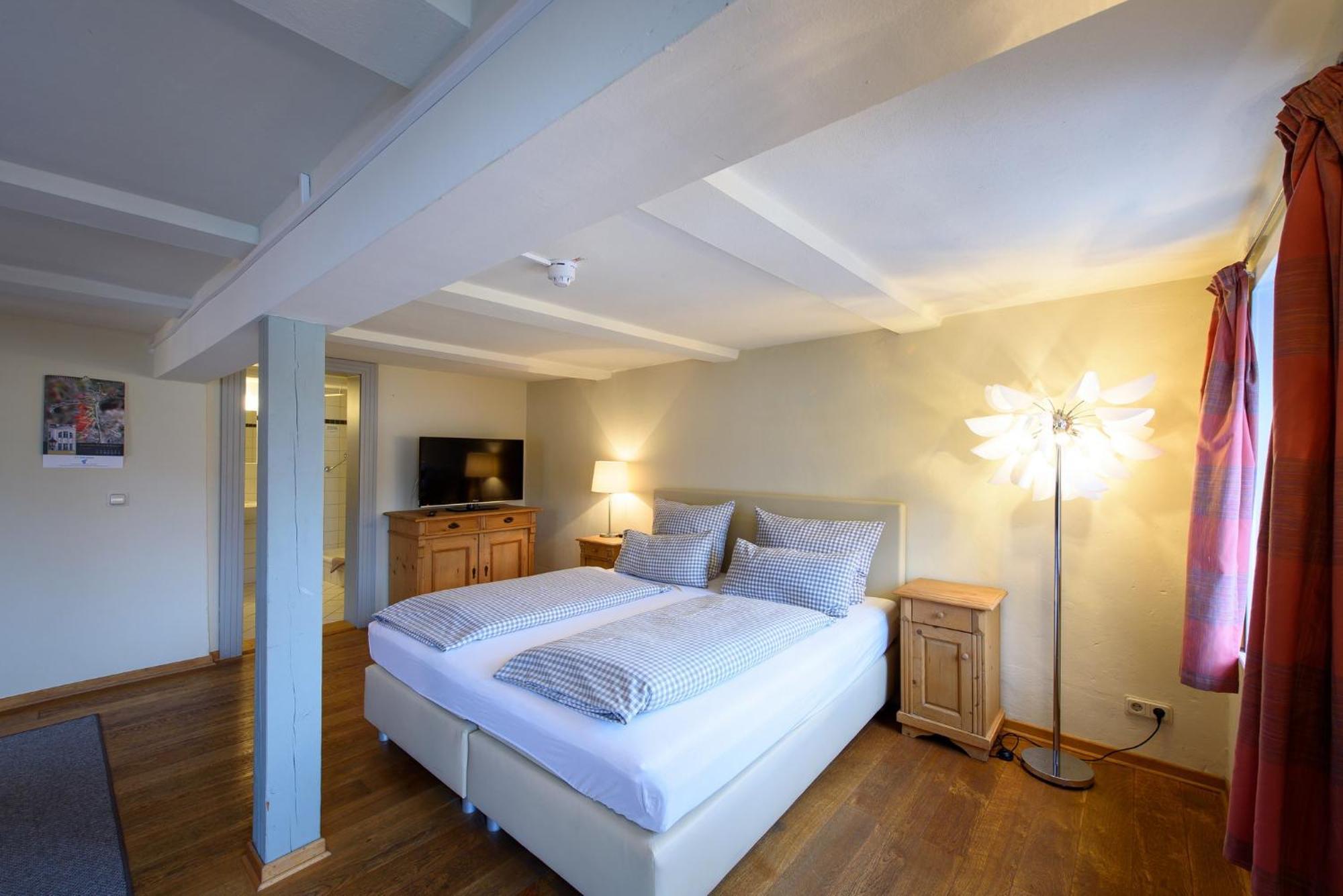 קדלינבורג Hotel Pension St Nikolai מראה חיצוני תמונה